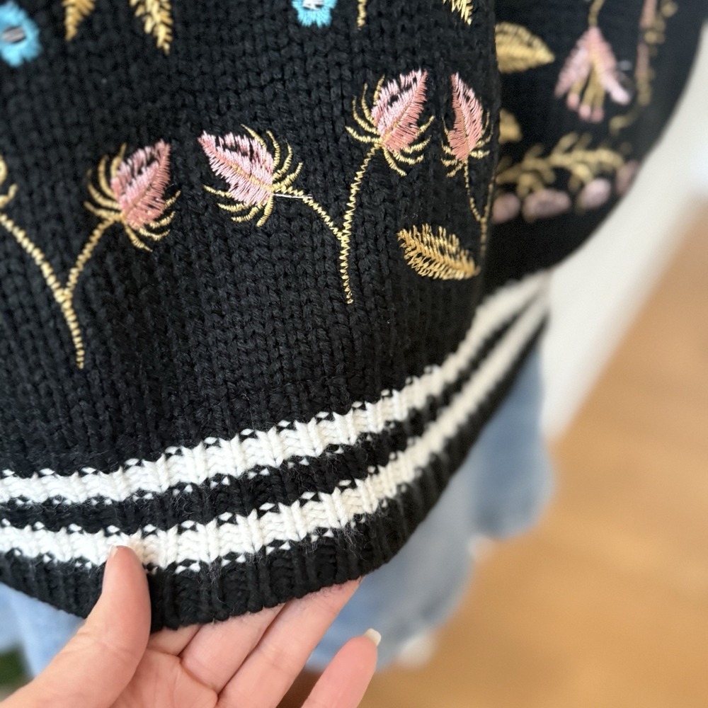 L'Atiste‎ Embroidered Knit Cardigan Jacket Women's S Oversized Floral Boho - Picture 6 of 14